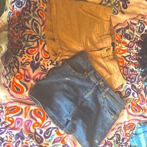 2 pairs shorts: cargo and denim